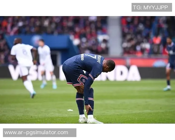 姆巴佩与内马尔的足球搞笑时刻大盘点 笑翻全场的经典瞬间